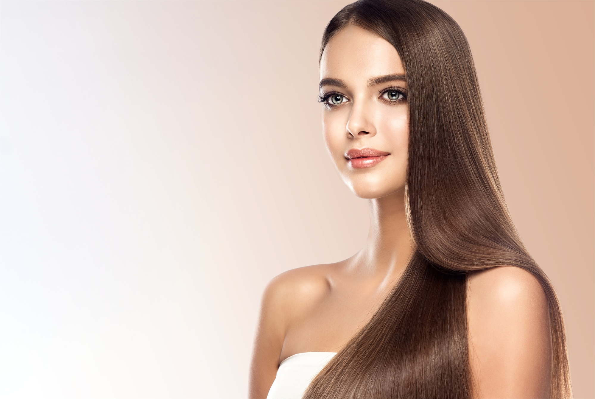 It is easy to have a healthy scalp and leave behind the worries of dandruff!